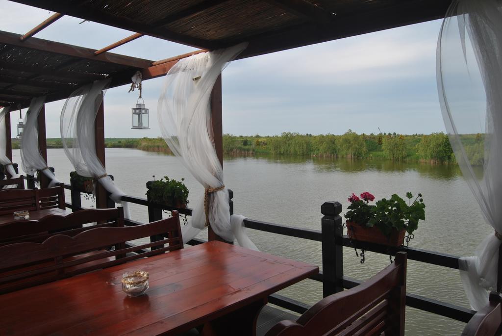 Lacul Racilor Olimp Ngoại thất bức ảnh
