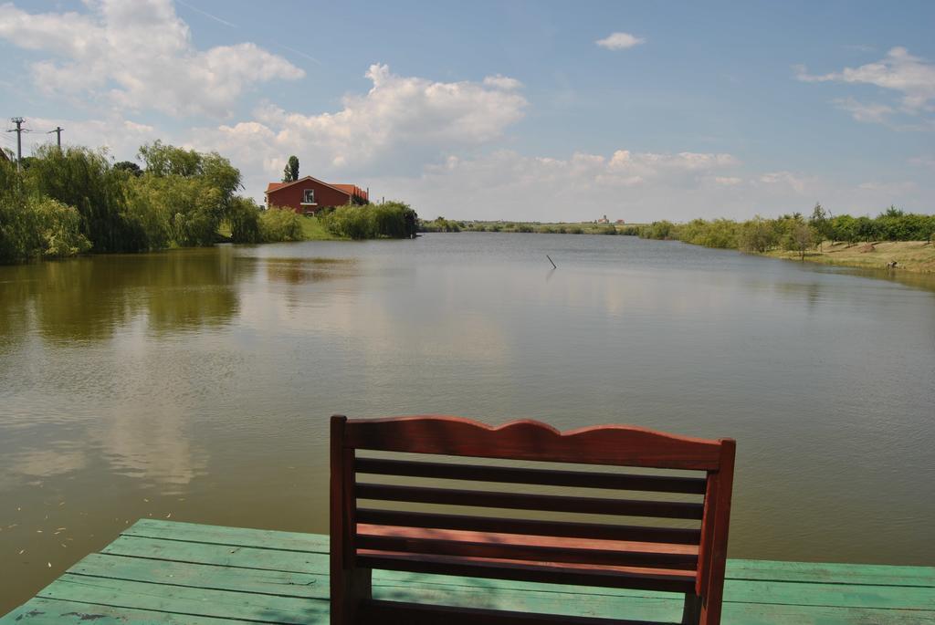 Lacul Racilor Olimp Ngoại thất bức ảnh